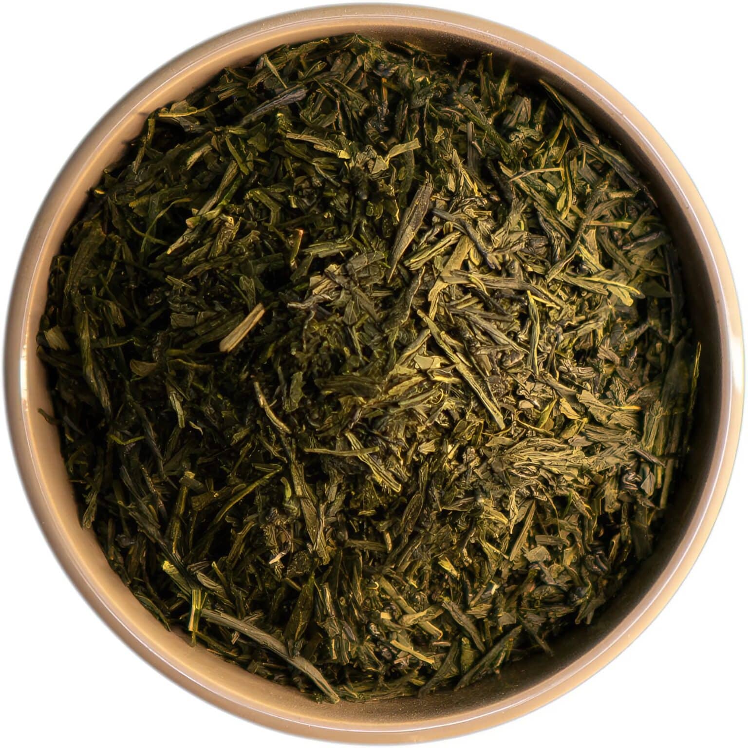 Japanischer Bio-Sencha-Grüntee aus Kagoshima – dunkelgrüne, flach gewalzte Blätter mit zartem, samtigem Geschmack und intensivem Umami-Charakter