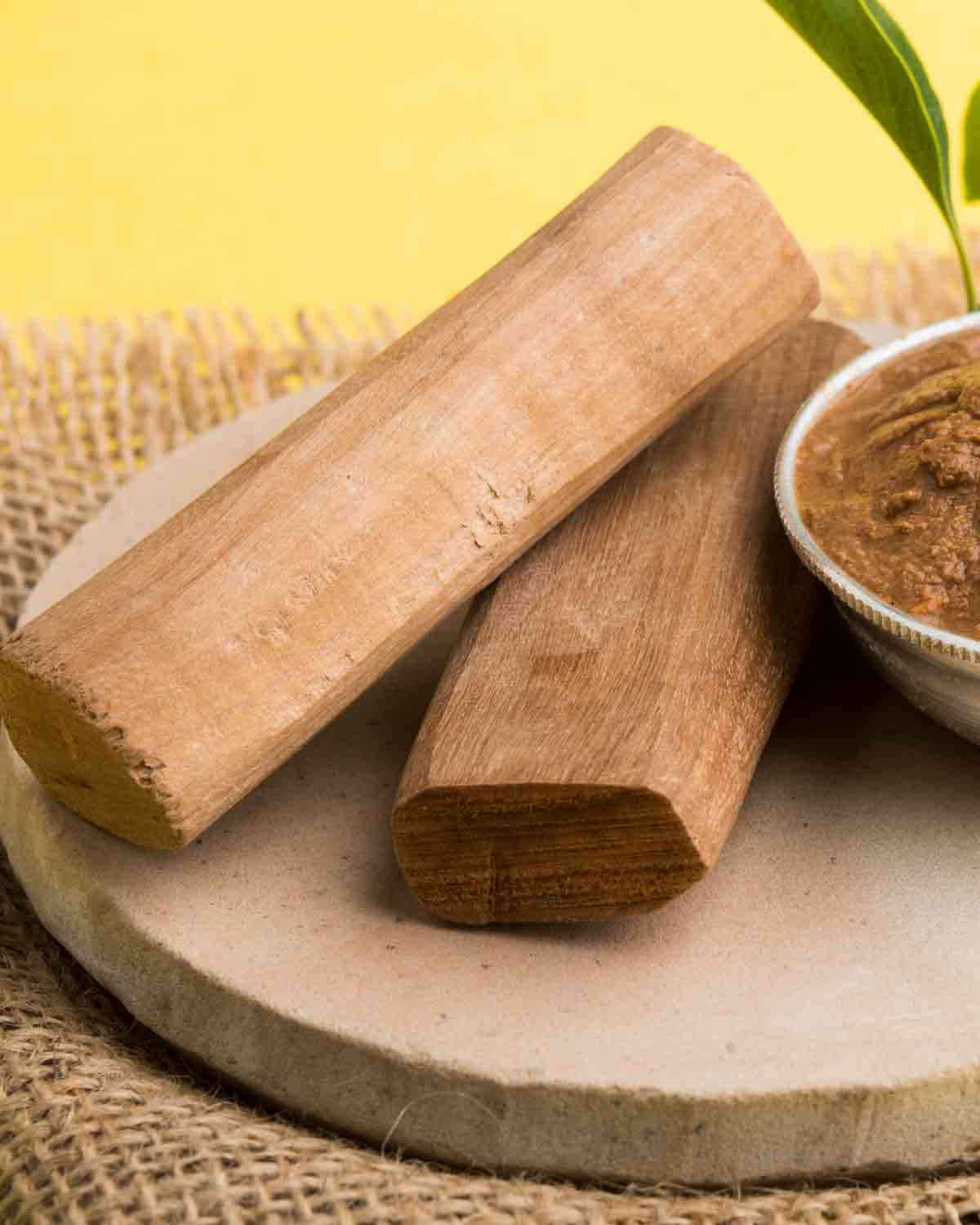 Tee mit Sandelholz