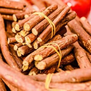 Tee mit Süßholzwurzel